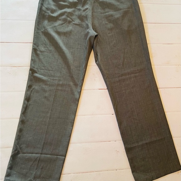 Mens Haggar Dark Grey Dress Pants Size 38x32 - Picture 2 of 3